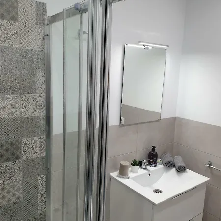 Casa Flores With Heated Pool, Only 490 Meters To The Beach, Balcony, Wifi Arona (Tenerife)