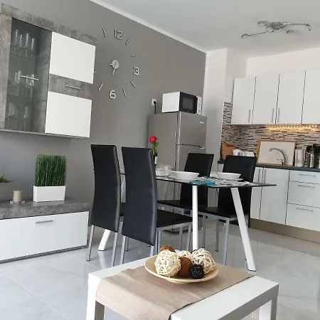 Casa Flores With Heated Pool, Only 490 Meters To The Beach, Balcony, Wifi * Arona (Tenerife)