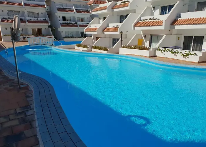 דירה Casa Flores With Heated Pool, Only 490 Meters To The Beach, Balcony, Wifi