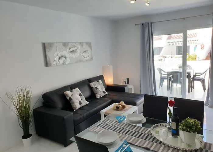 דירה Casa Flores With Heated Pool, Only 490 Meters To The Beach, Balcony, Wifi *