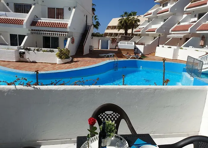 דירה Casa Flores With Heated Pool, Only 490 Meters To The Beach, Balcony, Wifi ארונה