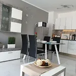 Casa Flores With Heated Pool, Only 490 Meters To The Beach, Balcony, Wifi * Arona (Tenerife)