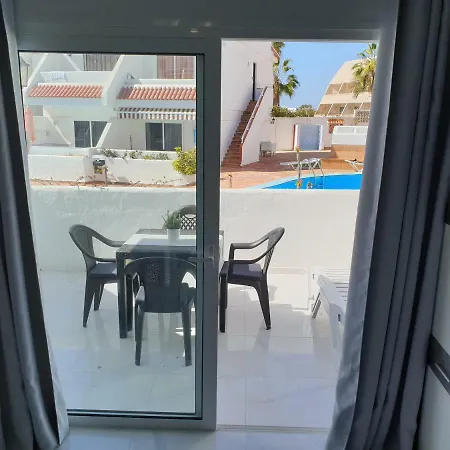 Casa Flores With Heated Pool, Only 490 Meters To The Beach, Balcony, Wifi Apartamento