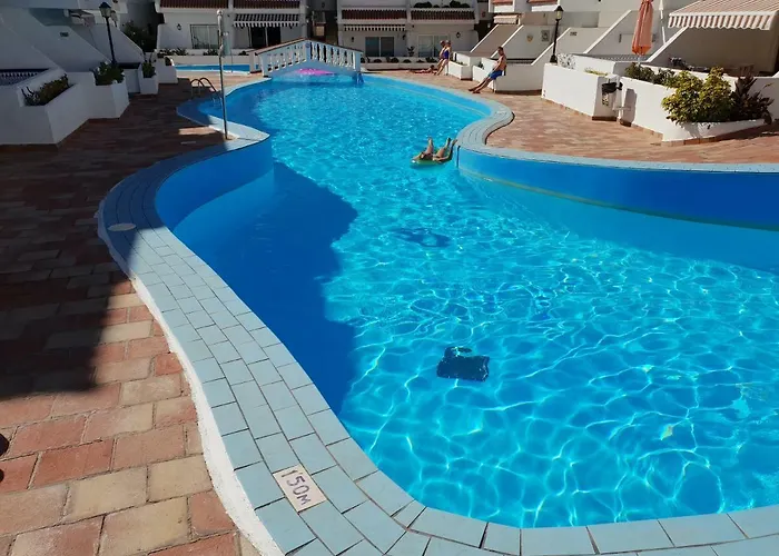 公寓 Casa Flores With Heated Pool, Only 490 Meters To The Beach, Balcony, Wifi *