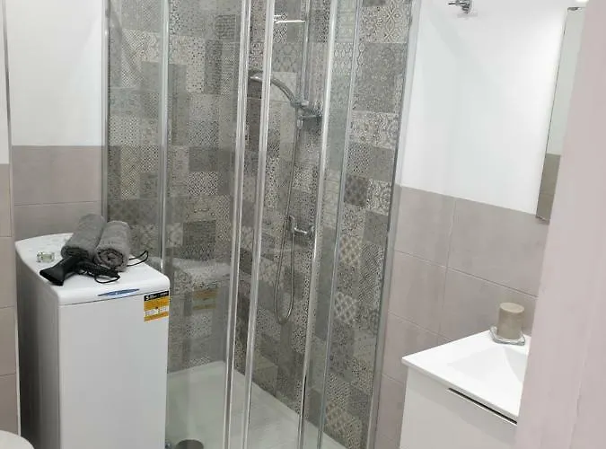 公寓 Casa Flores With Heated Pool, Only 490 Meters To The Beach, Balcony, Wifi 阿罗纳