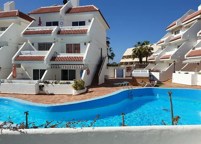 Casa Flores With Heated Pool, Only 490 Meters To The Beach, Balcony, Wifi Arona (Tenerife)