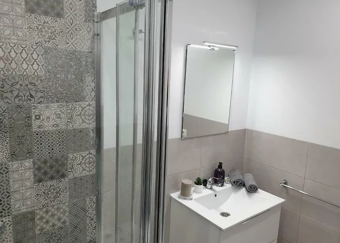 Casa Flores With Heated Pool, Only 490 Meters To The Beach, Balcony, Wifi Arona (Tenerife)